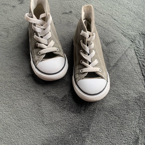 Converse - Picture 3 of 3